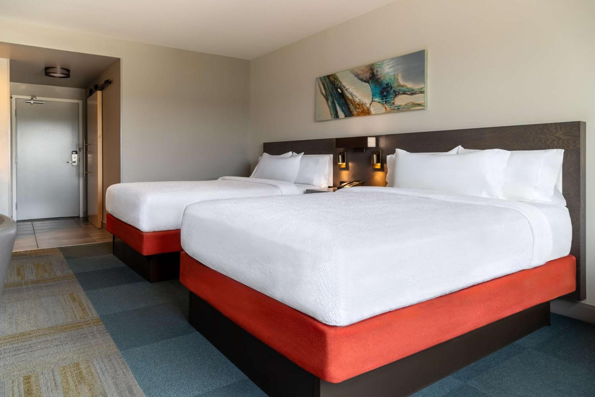 Hilton Garden Inn Fredericton Exterior photo