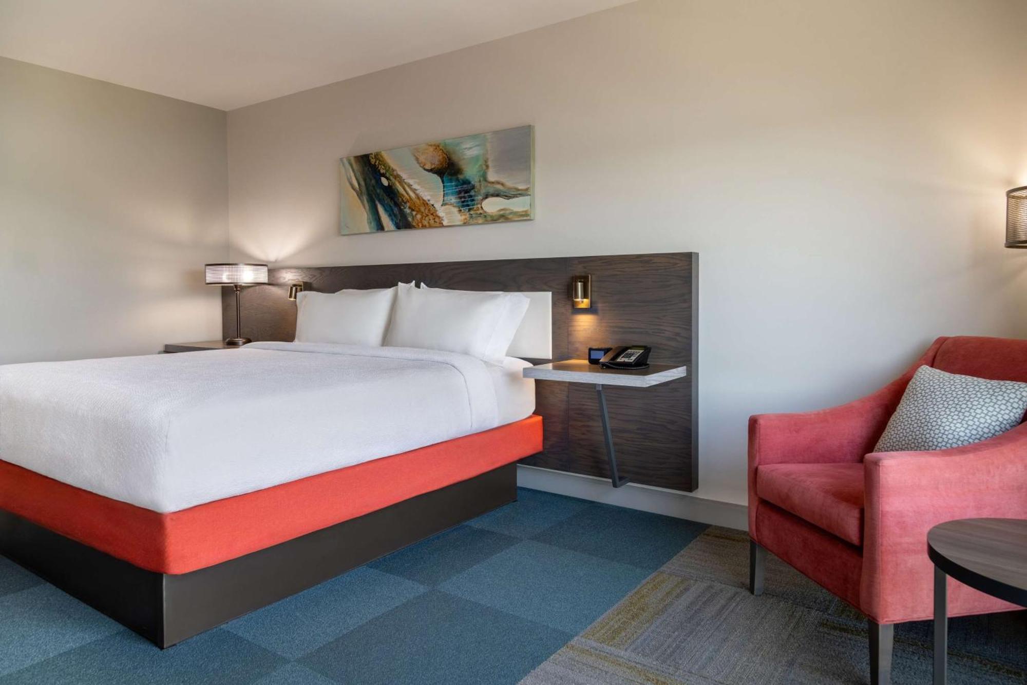 Hilton Garden Inn Fredericton Exterior photo